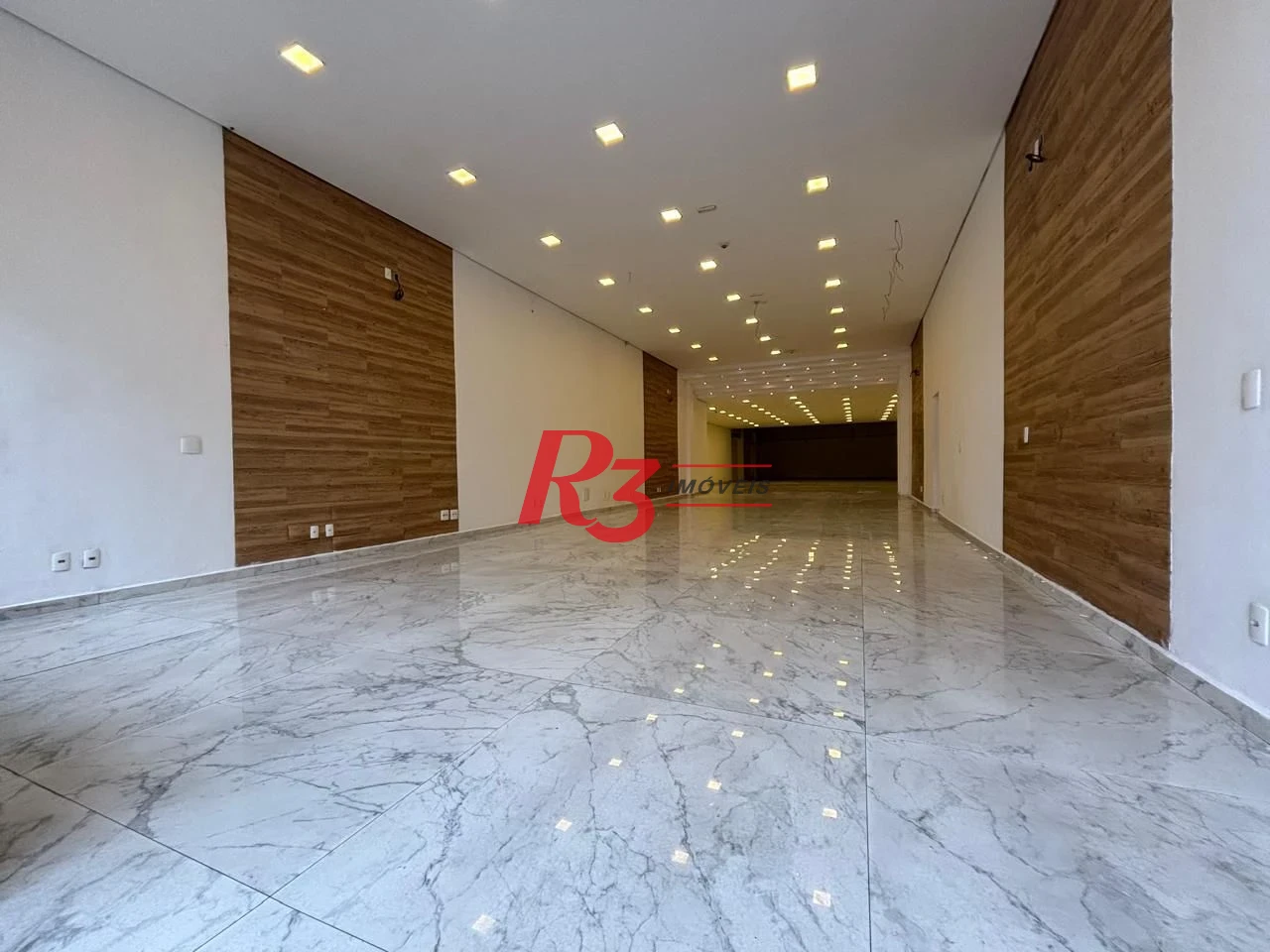 Loja para alugar, 412 m² por R$ 29.834,51/mês - Encruzilhada - Santos/SP