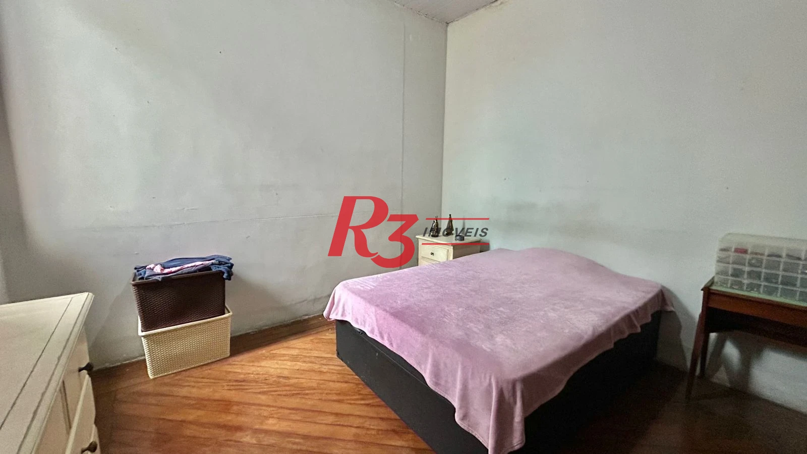 Sobrado com 3 dormitórios à venda, 121 m² por R$ 480.000,00 - Macuco - Santos/SP