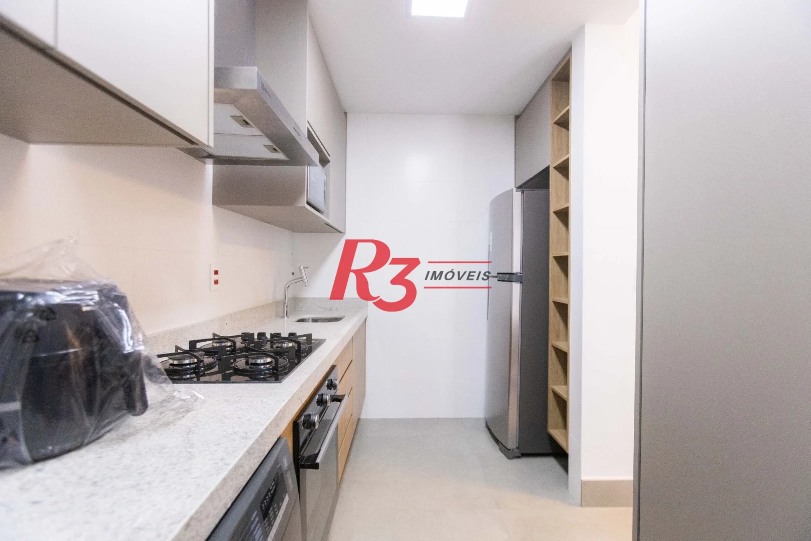 Apartamento com 1 suíte para alugar, 54 m² por R$ 6.100/mês - Boqueirão - Santos/SP