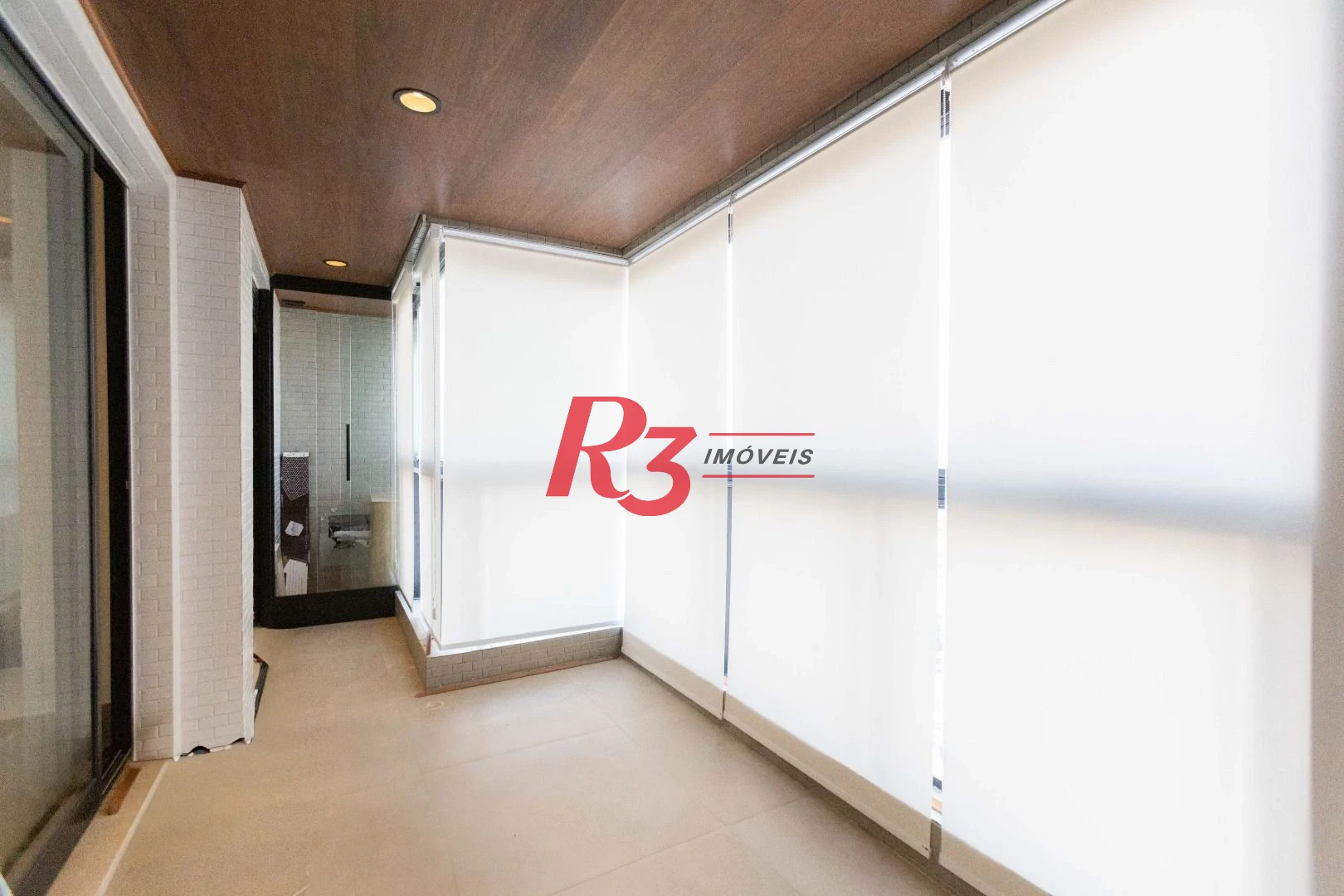 Apartamento com 1 suíte para alugar, 54 m² por R$ 6.100/mês - Boqueirão - Santos/SP