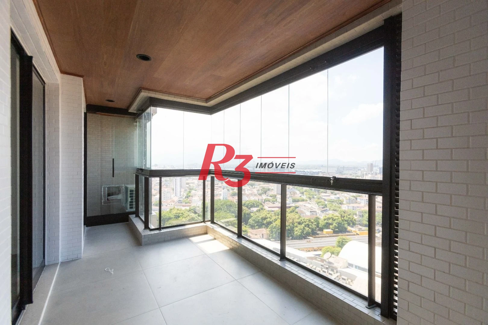 Apartamento com 1 suíte para alugar, 54 m² por R$ 6.100/mês - Boqueirão - Santos/SP