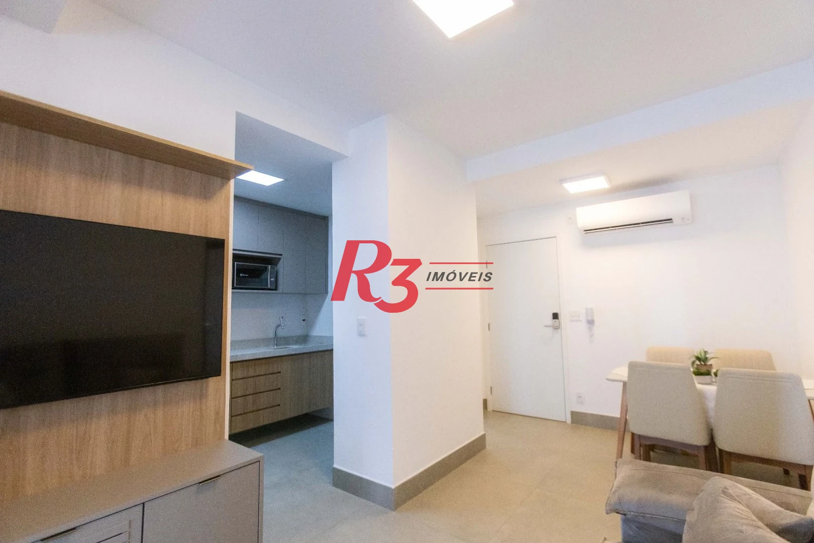 Apartamento com 1 suíte para alugar, 54 m² por R$ 6.100/mês - Boqueirão - Santos/SP