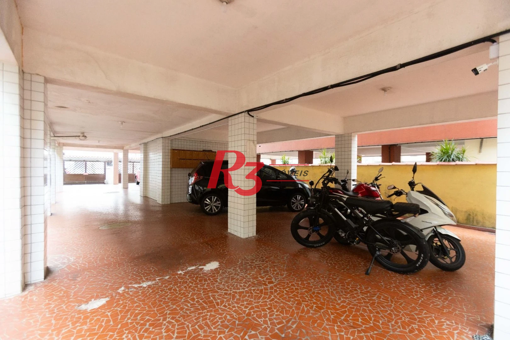 Apartamento com 2 dormitórios à venda, 64 m² por R$ 335.000,00 - Marapé - Santos/SP