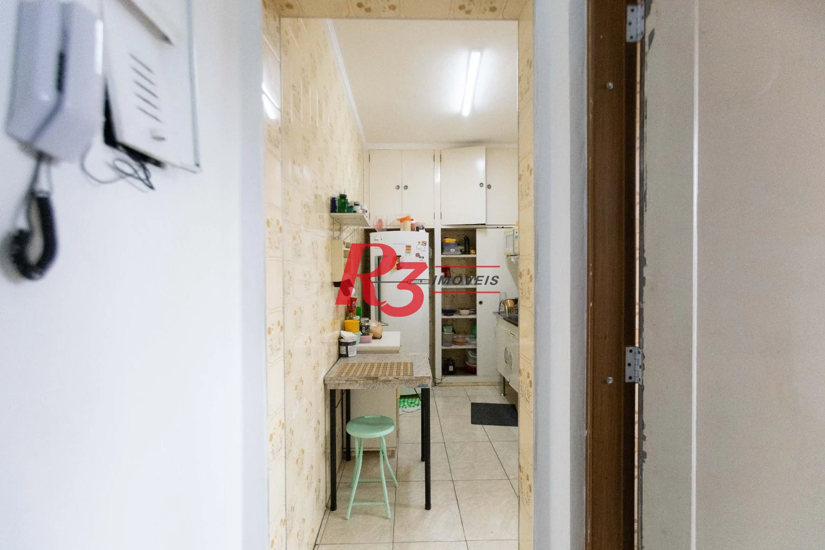 Apartamento com 2 dormitórios à venda, 64 m² por R$ 335.000,00 - Marapé - Santos/SP
