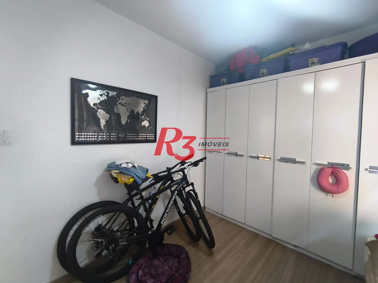 Apartamento com 2 dormitórios à venda, 64 m² por R$ 345.000,00 - Campo Grande - Santos/SP