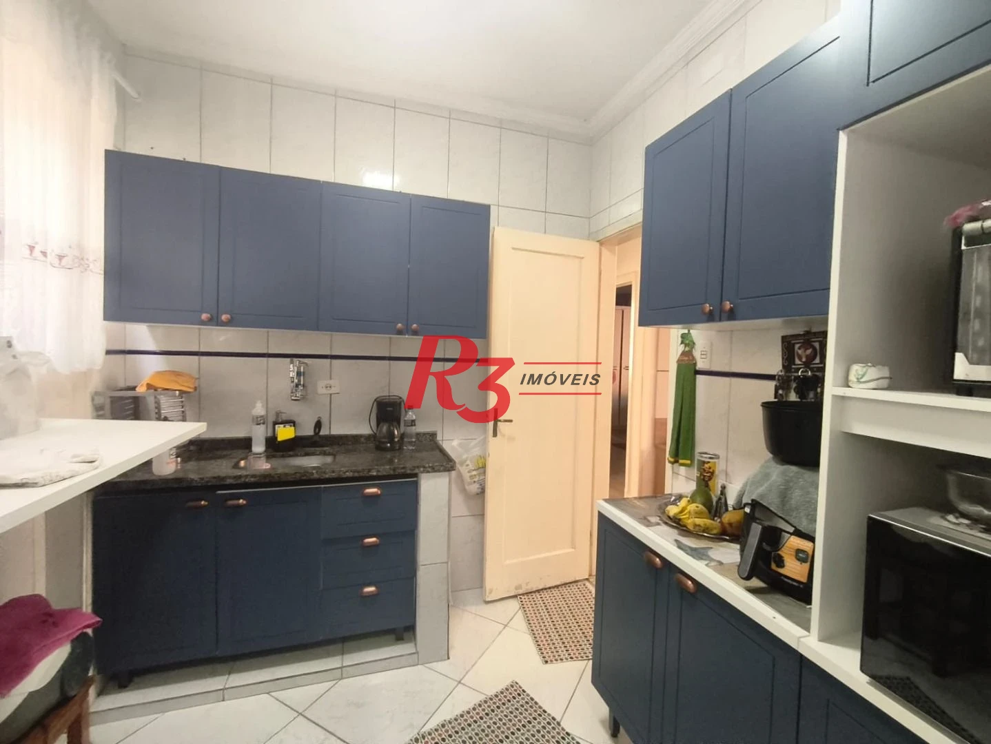 Apartamento com 2 dormitórios à venda, 64 m² por R$ 345.000,00 - Campo Grande - Santos/SP