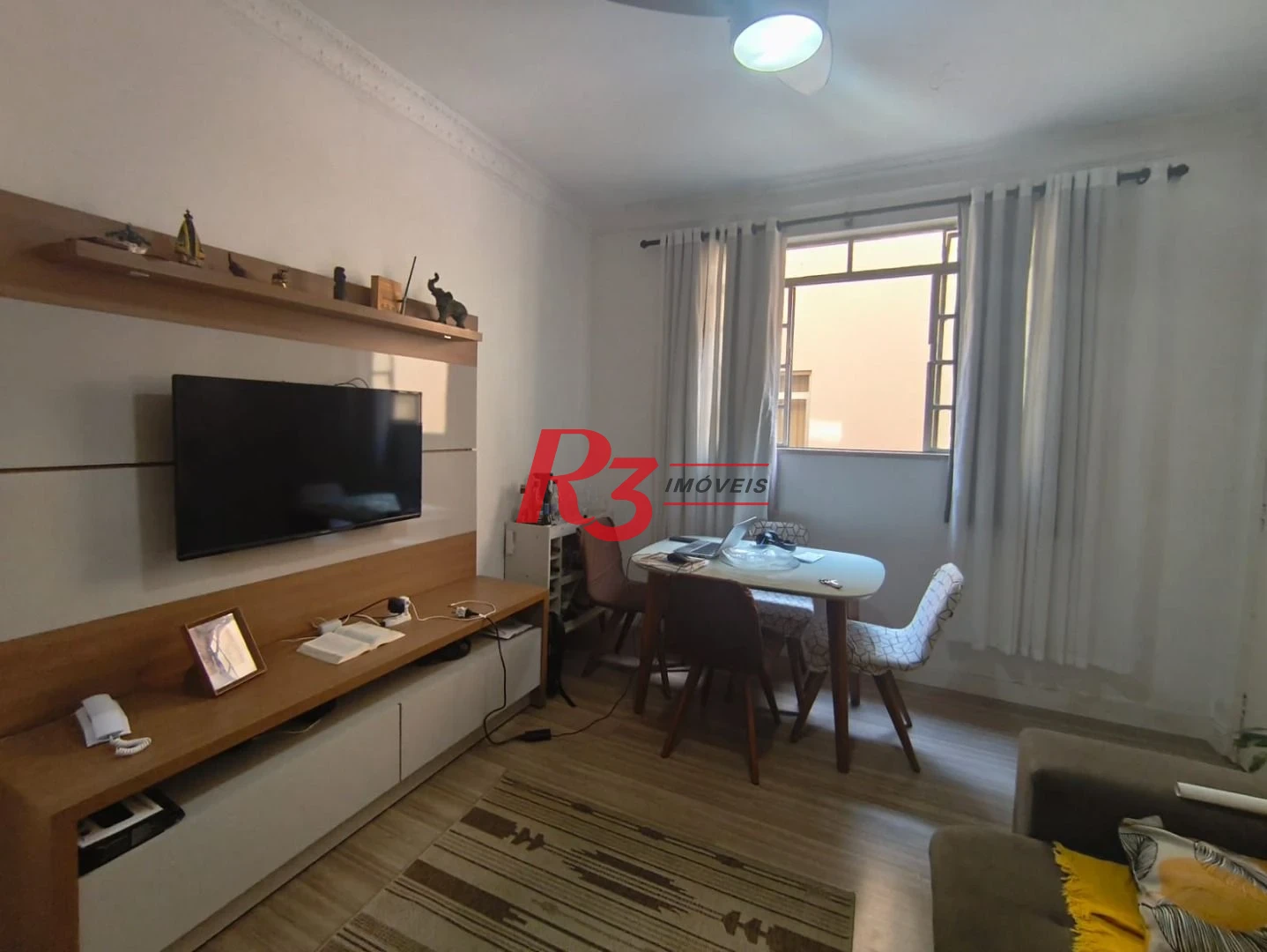 Apartamento com 2 dormitórios à venda, 64 m² por R$ 345.000,00 - Campo Grande - Santos/SP