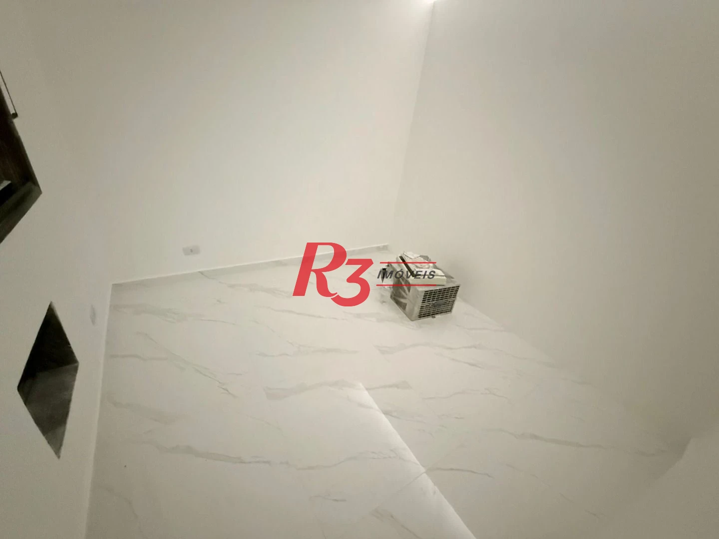 Apartamento com 2 dormitórios à venda, 50 m² por R$ 350.000,00 - Centro - São Vicente/SP