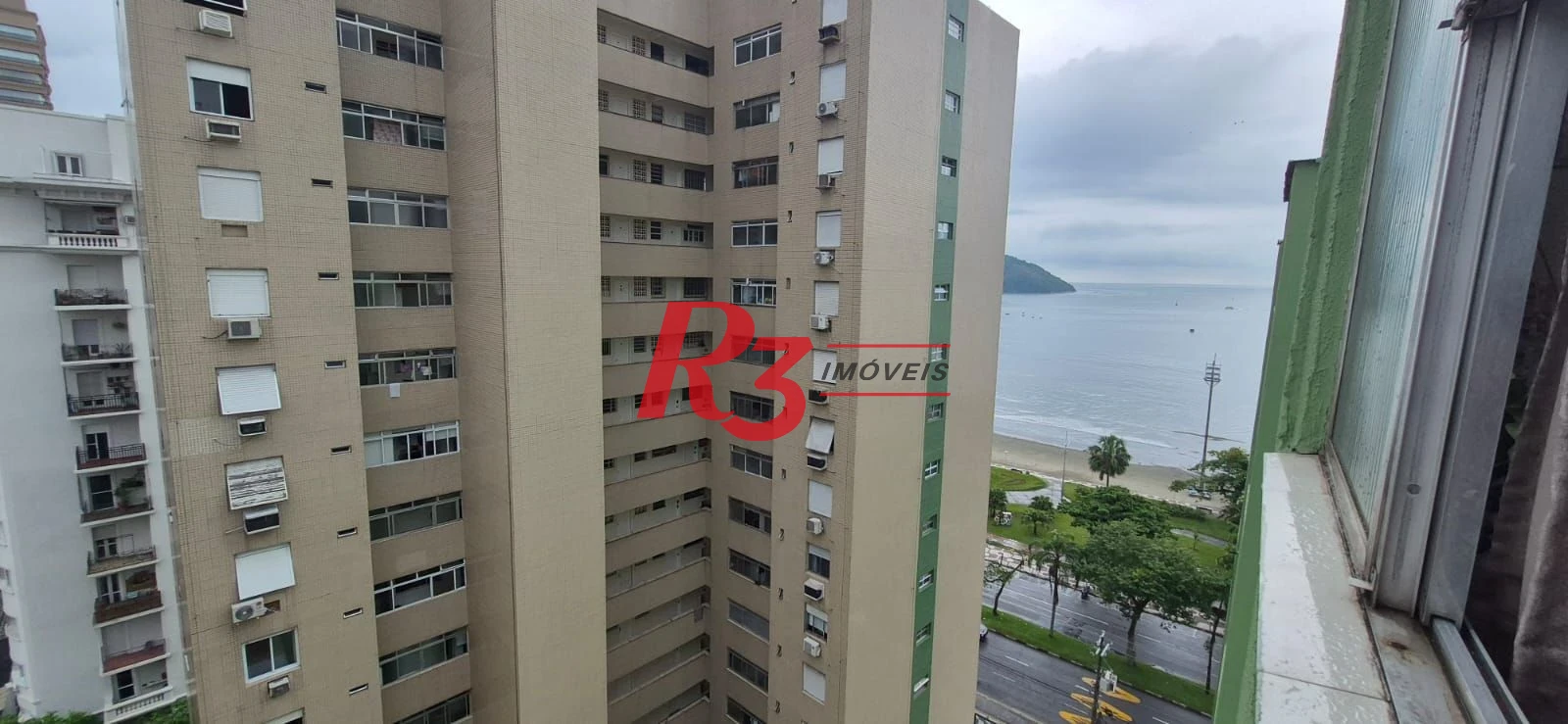 Apartamento com 2 dormitórios à venda, 56 m² por R$ 650.000,00 - Aparecida - Santos/SP