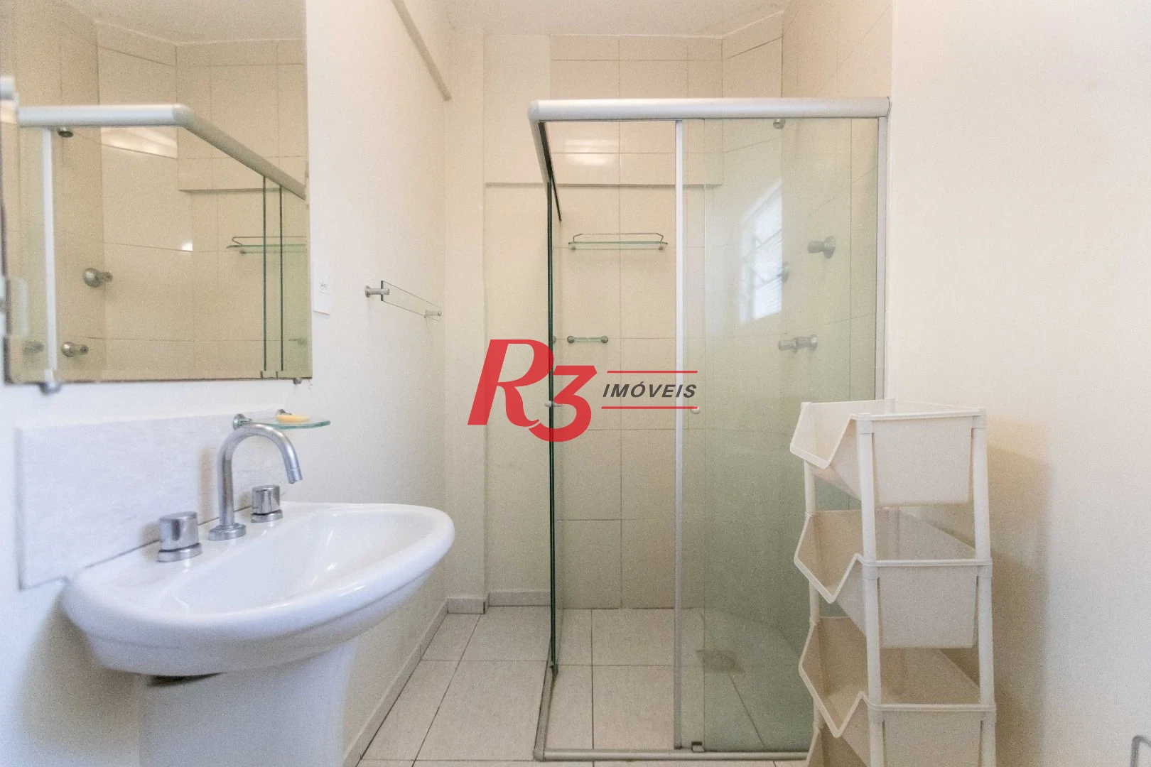 Apartamento com 1 dormitório para alugar, 68 m² por R$ 4.500,02/mês - José Menino - Santos/SP