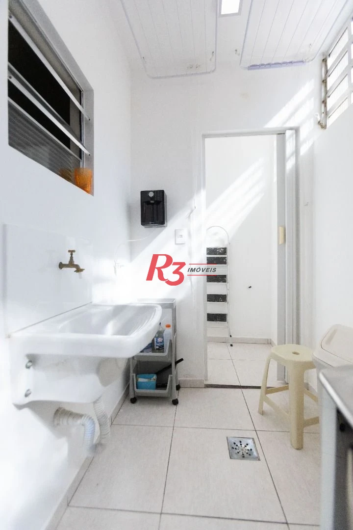 Apartamento com 1 dormitório para alugar, 68 m² por R$ 4.500,02/mês - José Menino - Santos/SP