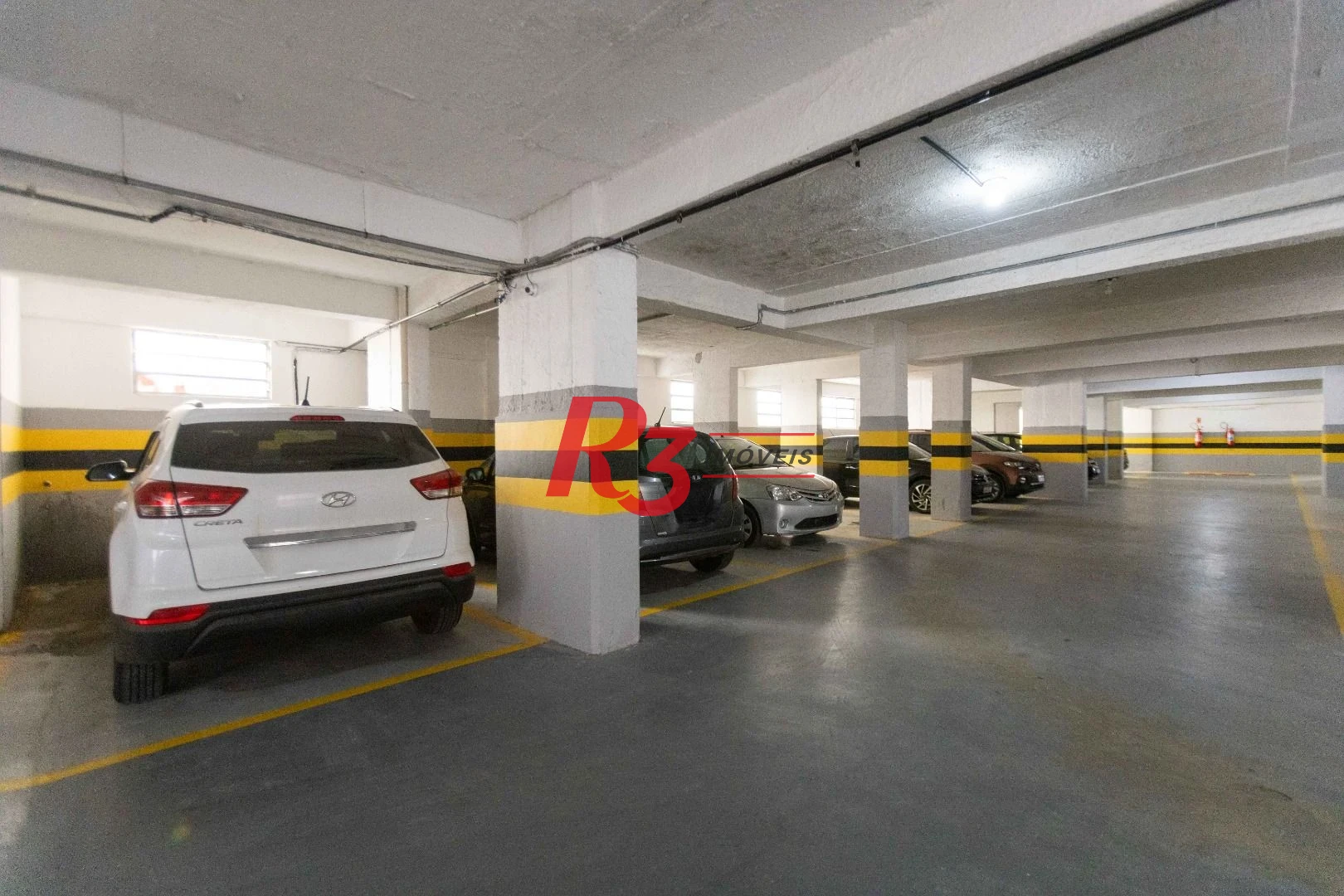 Apartamento com 1 dormitório para alugar, 68 m² por R$ 4.500,02/mês - José Menino - Santos/SP