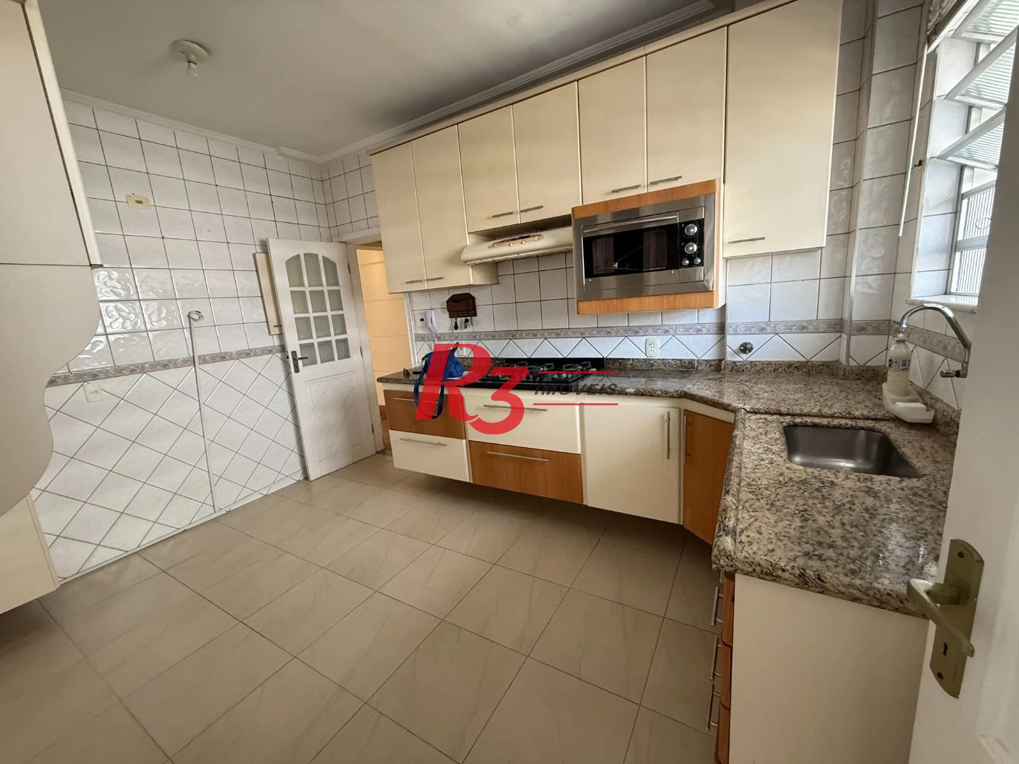 Apartamento para alugar, 124 m² por R$ 5.300,02/mês - Gonzaga - Santos/SP
