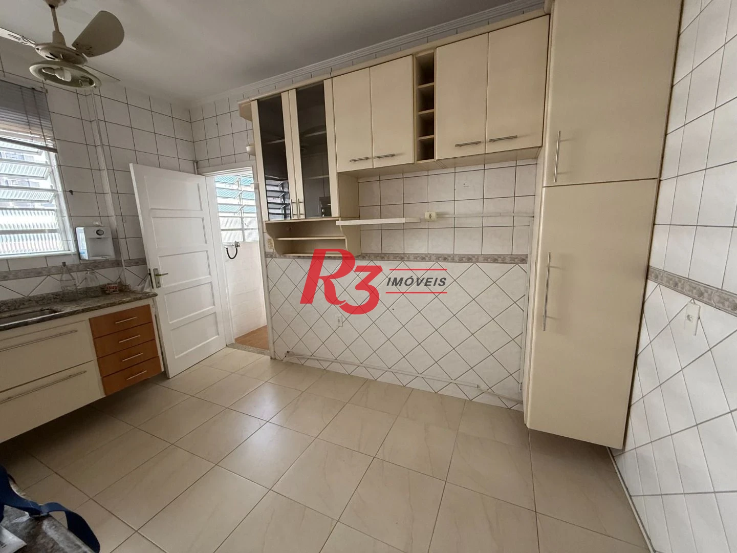 Apartamento para alugar, 124 m² por R$ 5.300,02/mês - Gonzaga - Santos/SP