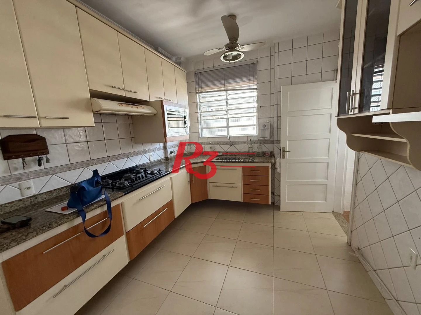 Apartamento para alugar, 124 m² por R$ 5.300,02/mês - Gonzaga - Santos/SP