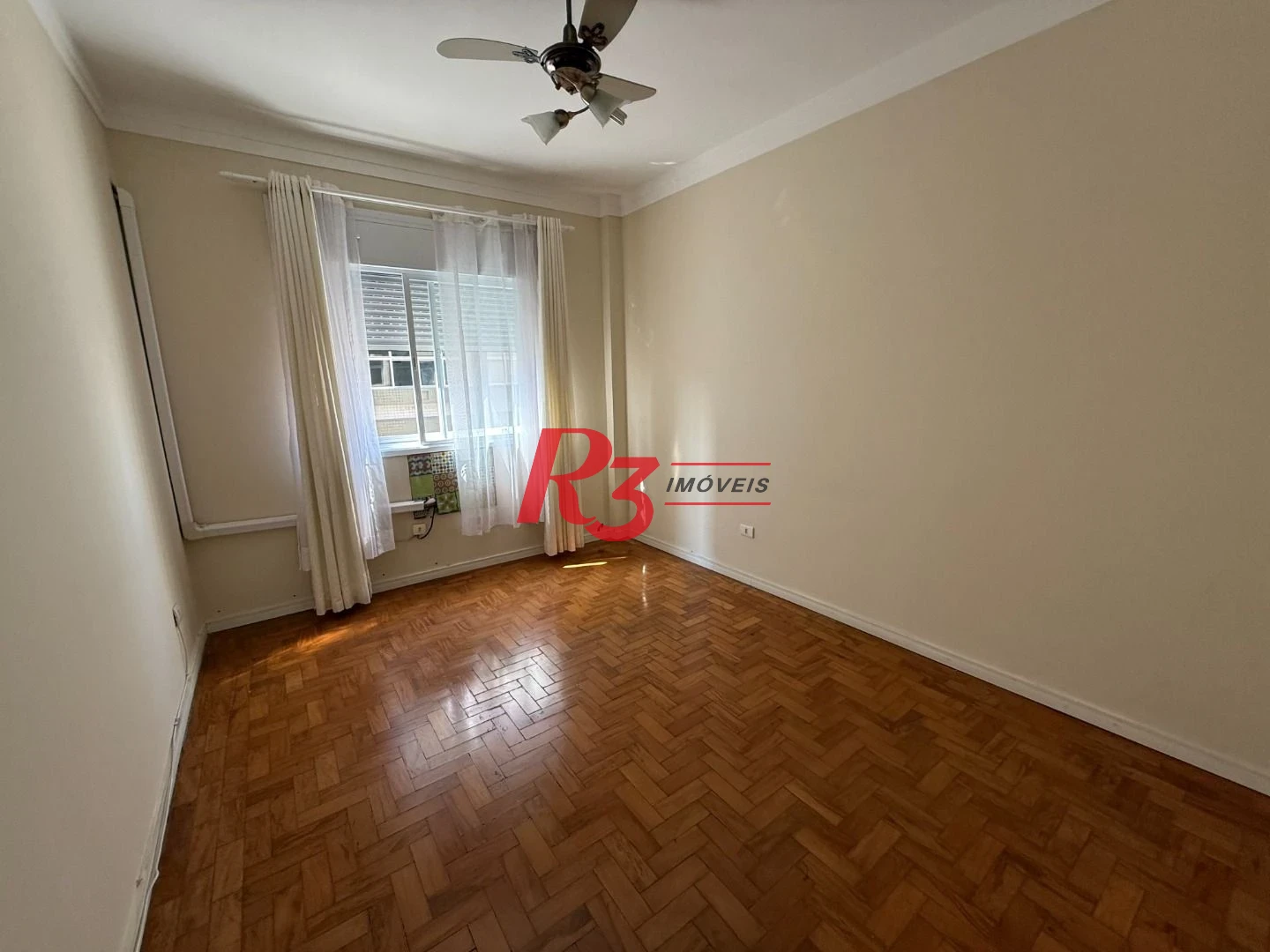 Apartamento para alugar, 124 m² por R$ 5.300,02/mês - Gonzaga - Santos/SP