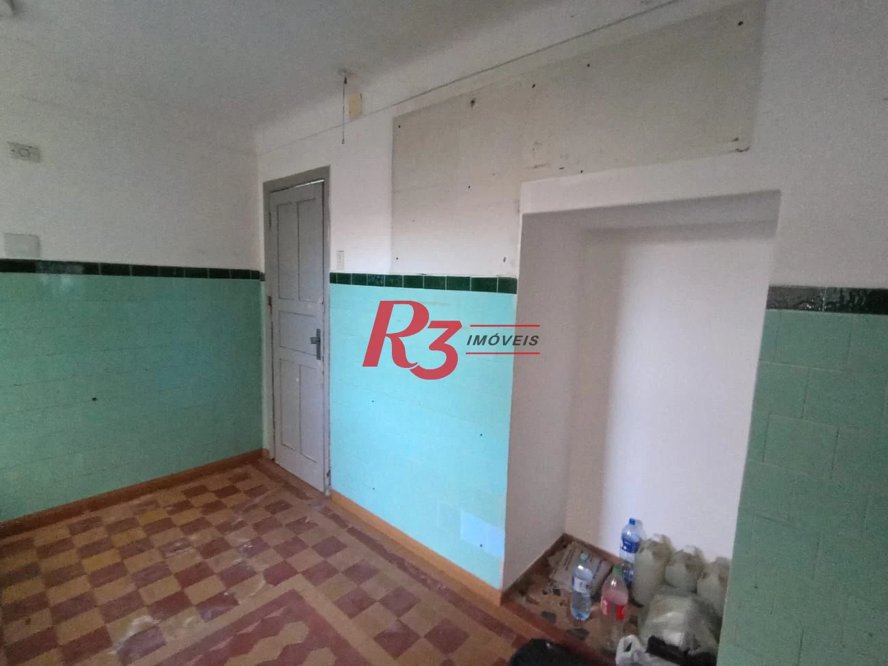 Sobrado para alugar, 207 m² por R$ 7.350,00/mês - Boqueirão - Santos/SP