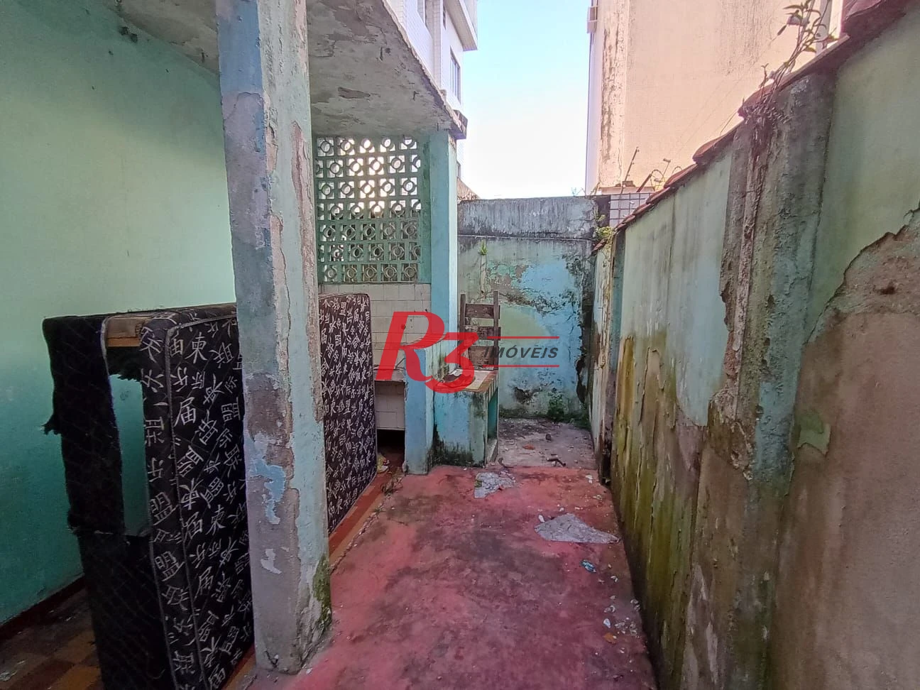 Sobrado para alugar, 207 m² por R$ 7.350,00/mês - Boqueirão - Santos/SP