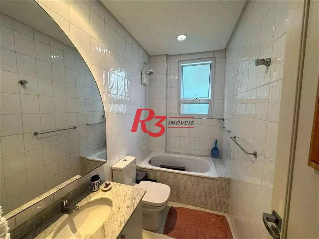 Apartamento com 2 dormitórios à venda, 110 m² por R$ 791.000,00 - José Menino - Santos/SP