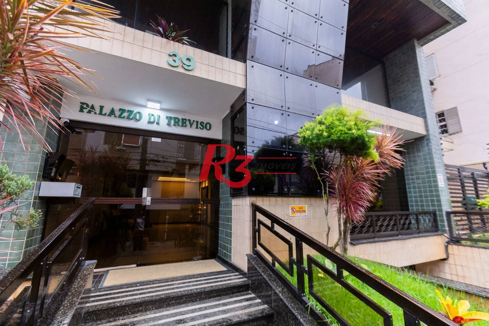 Apartamento com 4 dormitórios à venda, 210 m² por R$ 2.380.000,00 - Embaré - Santos/SP