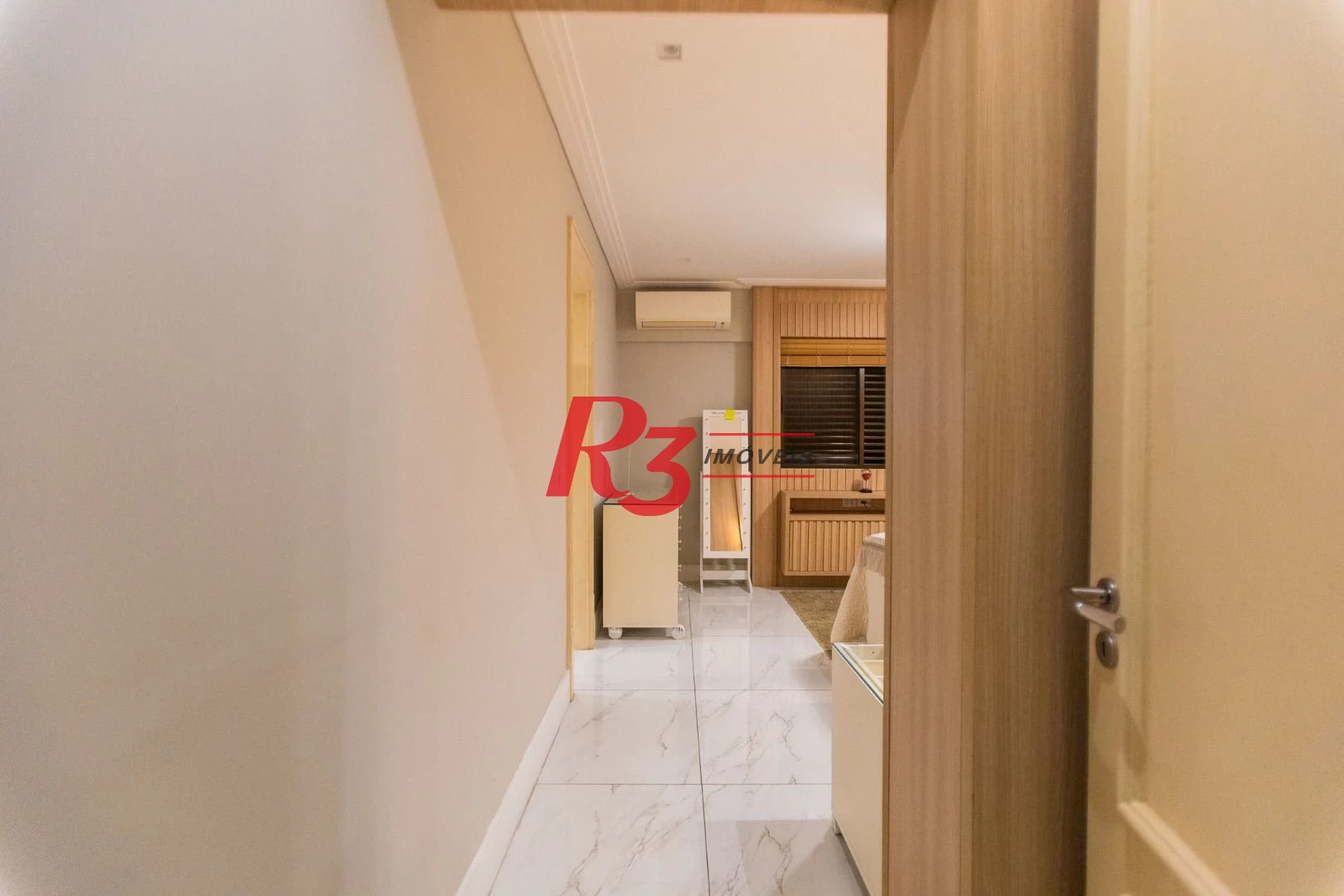 Apartamento com 4 dormitórios à venda, 210 m² por R$ 2.380.000,00 - Embaré - Santos/SP