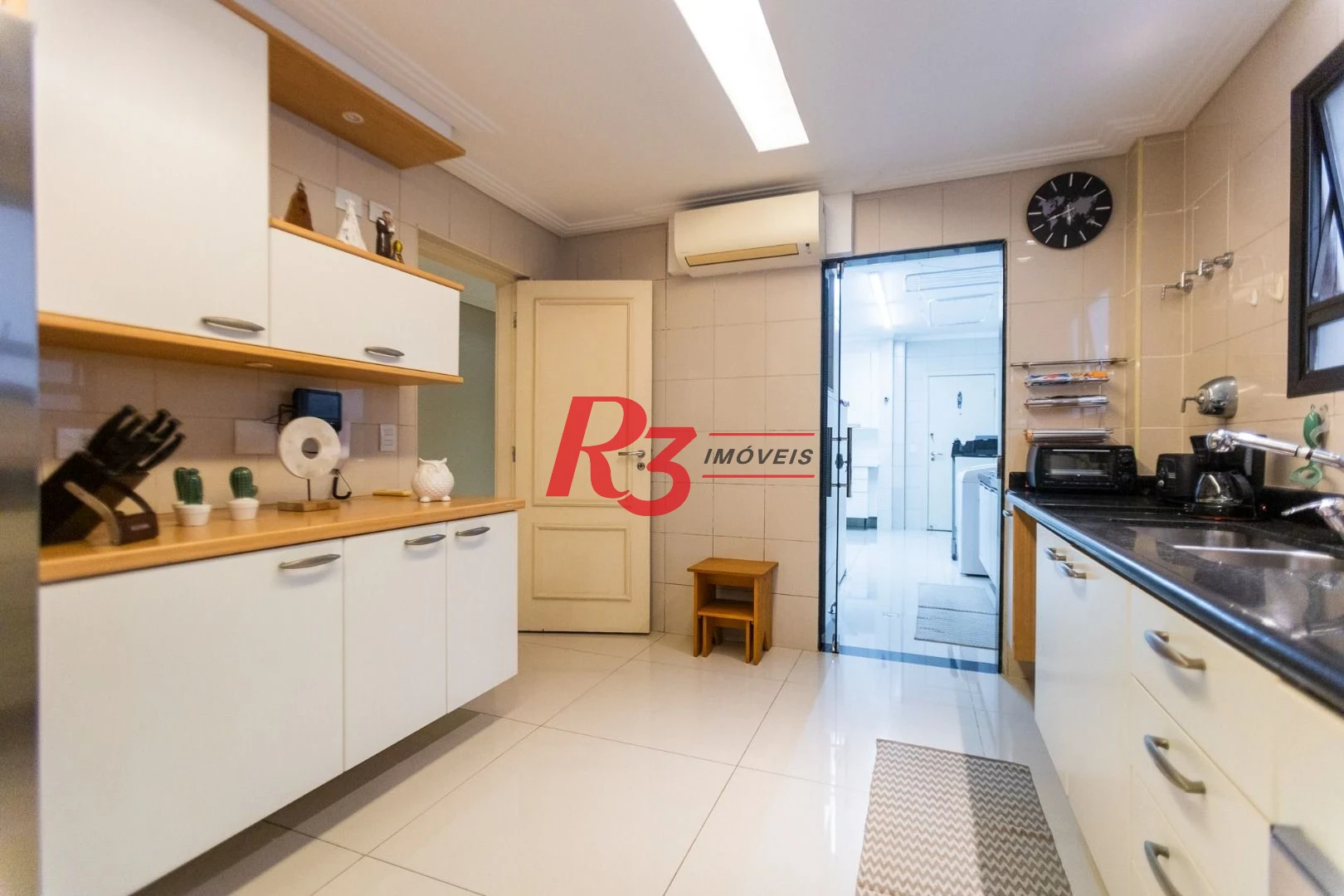 Apartamento com 4 dormitórios à venda, 210 m² por R$ 2.380.000,00 - Embaré - Santos/SP