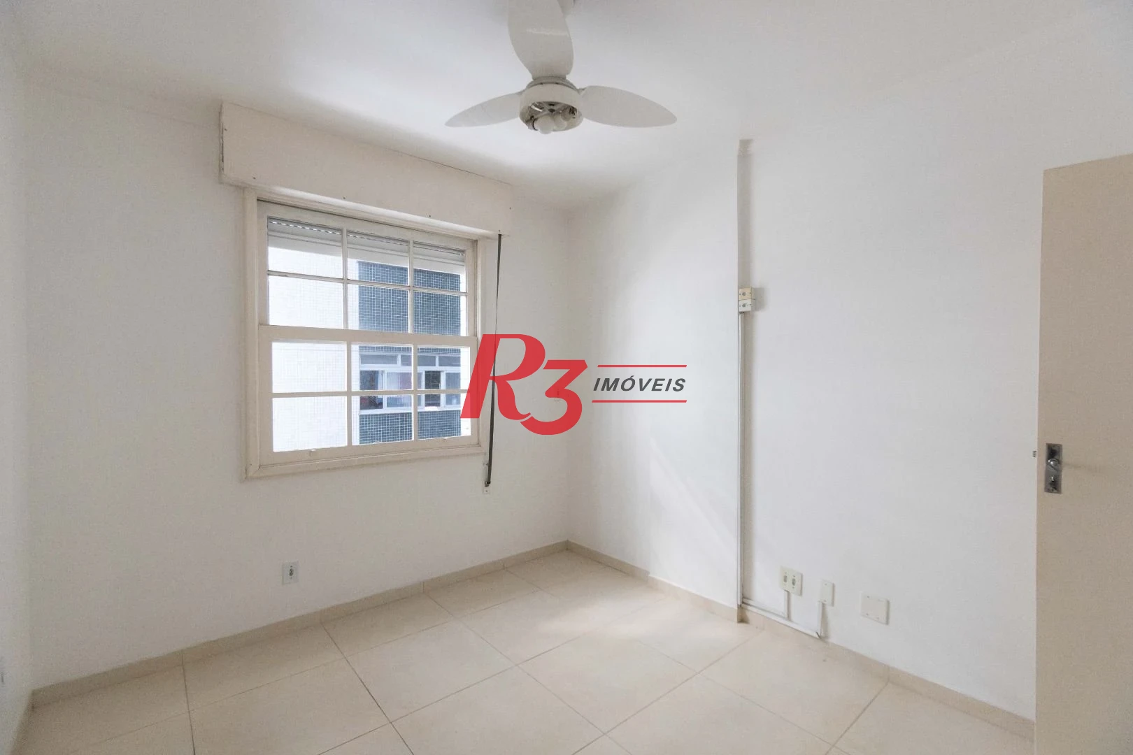 Apartamento com 3 dormitórios à venda, 136 m² por R$ 590.000,00 - José Menino - Santos/SP