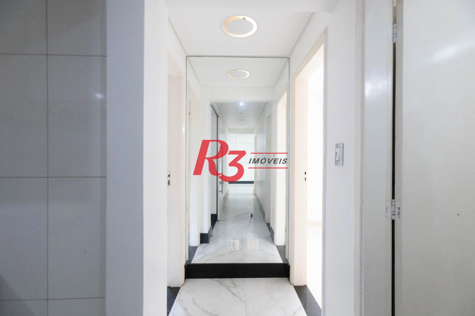 Apartamento com 3 dormitórios à venda, 136 m² por R$ 590.000,00 - José Menino - Santos/SP