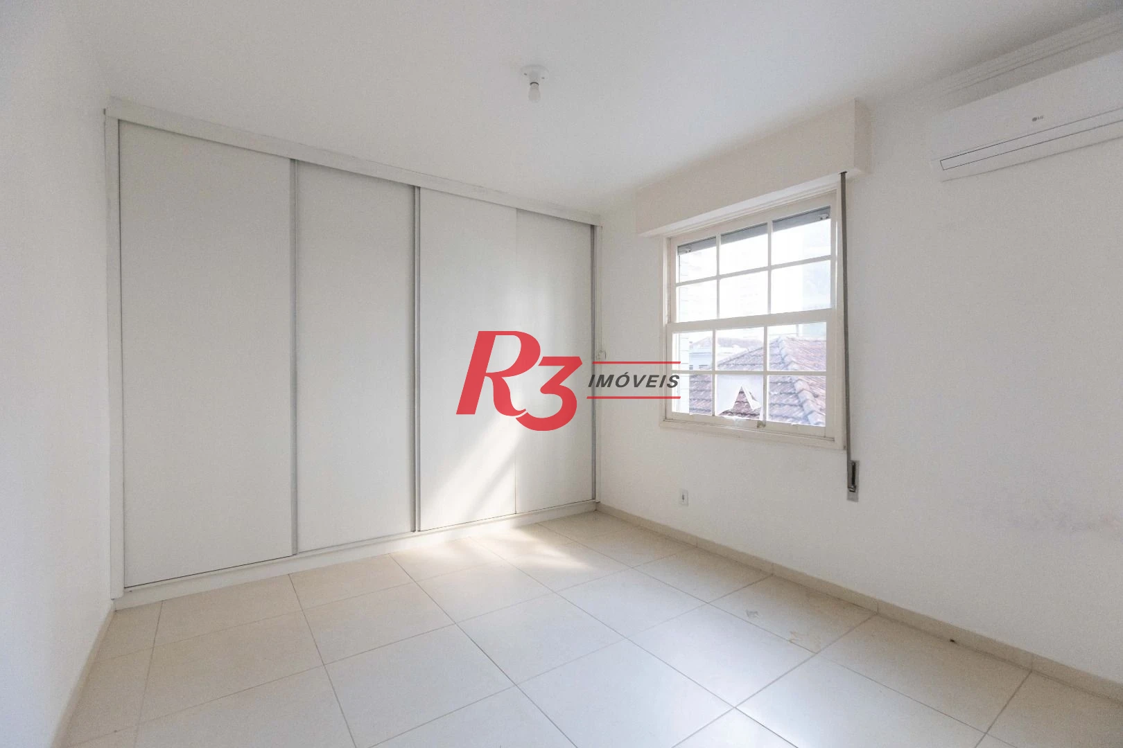 Apartamento com 3 dormitórios à venda, 136 m² por R$ 590.000,00 - José Menino - Santos/SP