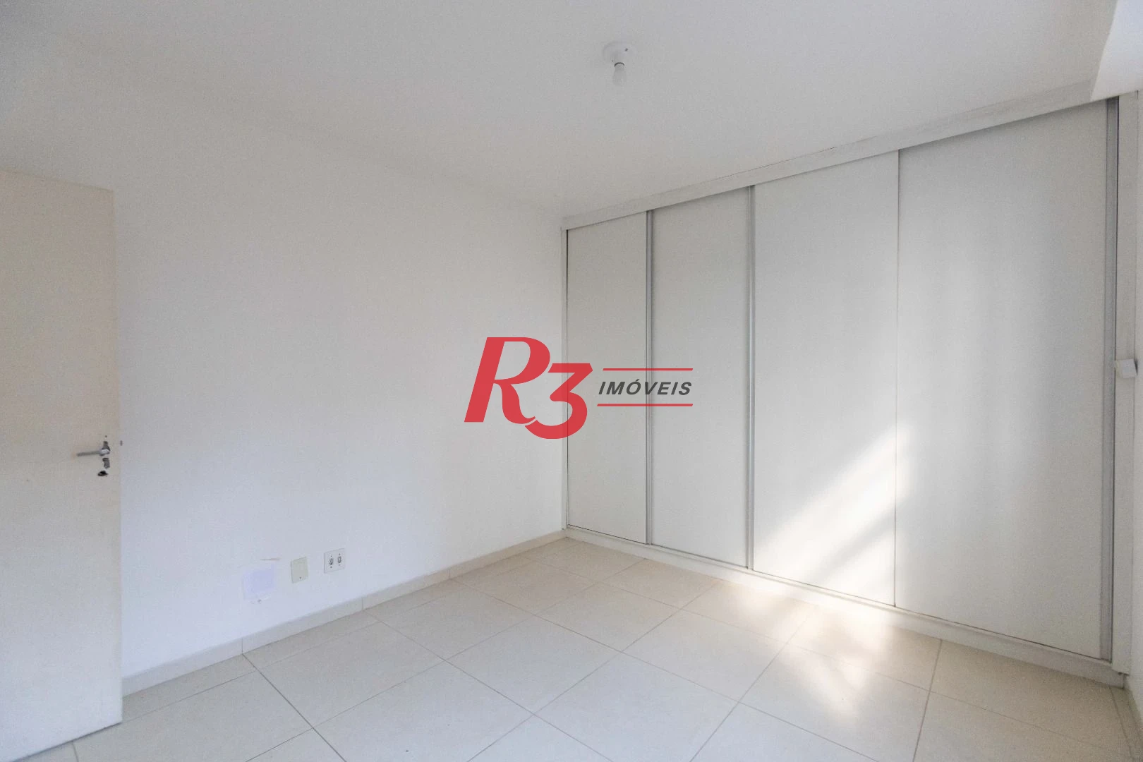 Apartamento com 3 dormitórios à venda, 136 m² por R$ 590.000,00 - José Menino - Santos/SP