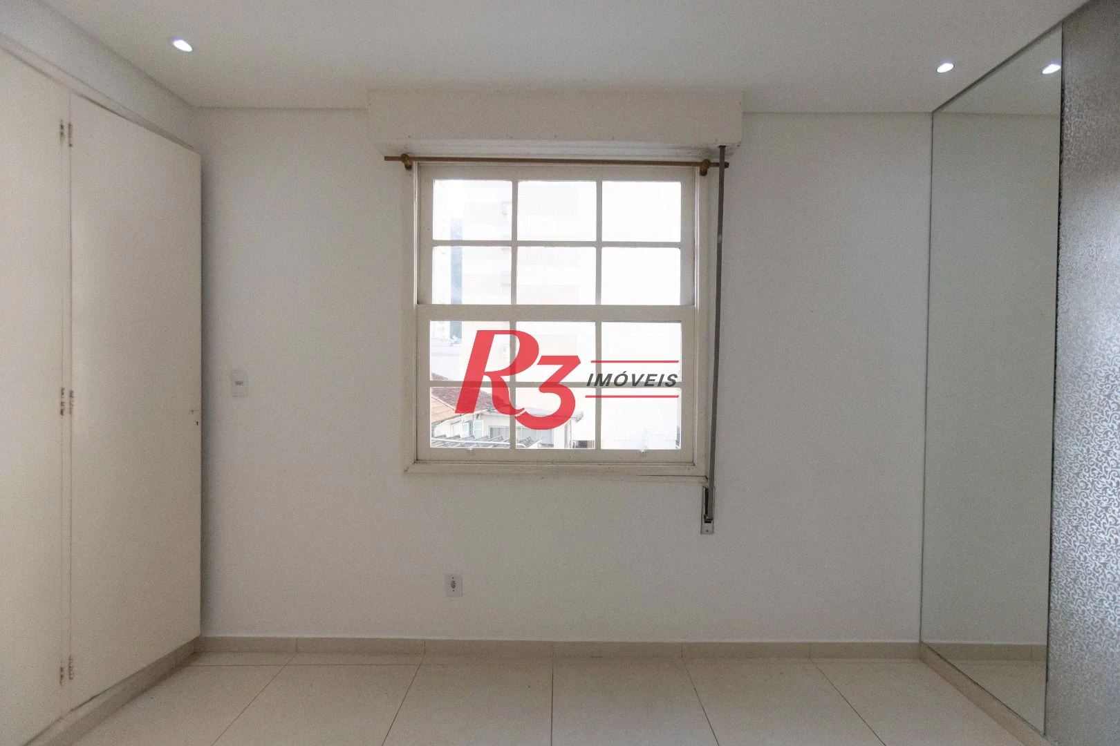 Apartamento com 3 dormitórios à venda, 136 m² por R$ 590.000,00 - José Menino - Santos/SP