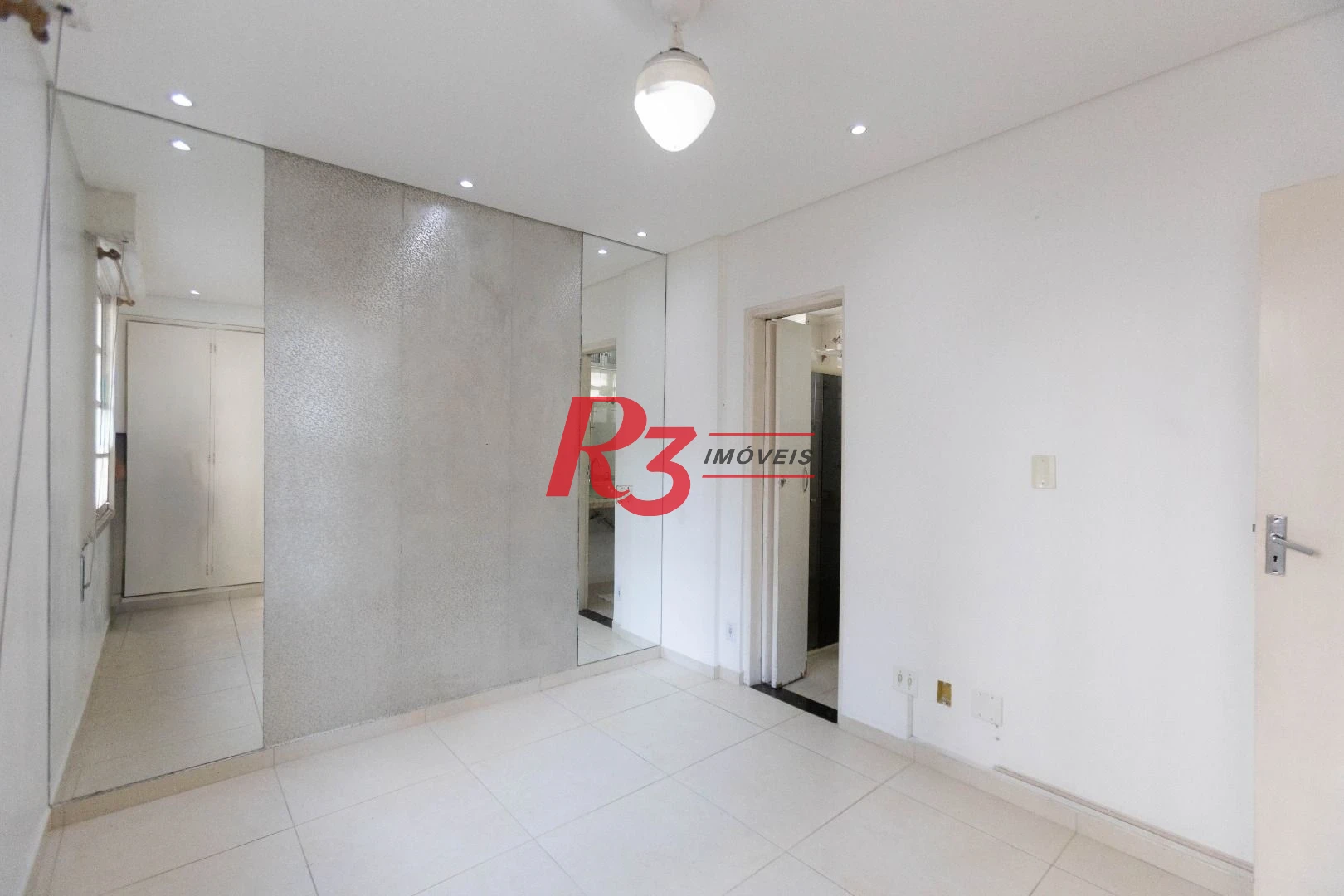 Apartamento com 3 dormitórios à venda, 136 m² por R$ 590.000,00 - José Menino - Santos/SP