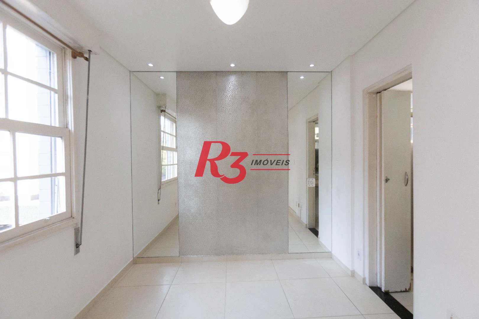 Apartamento com 3 dormitórios à venda, 136 m² por R$ 590.000,00 - José Menino - Santos/SP