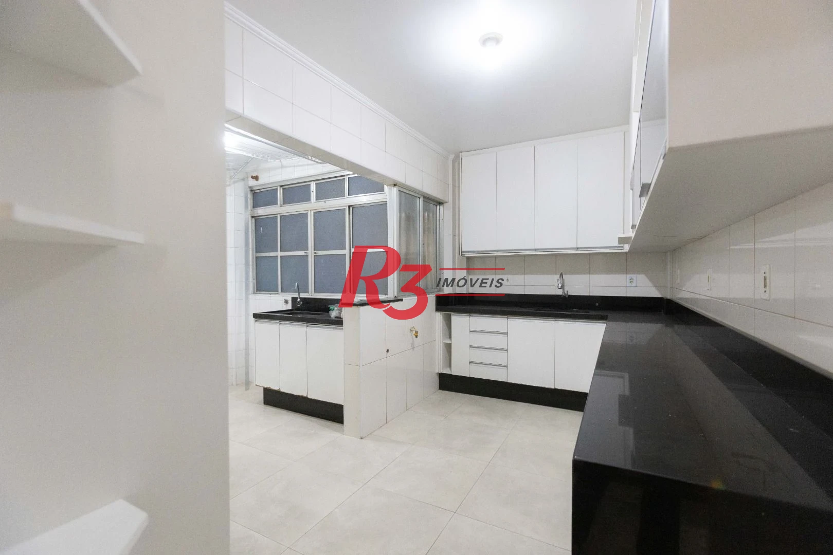 Apartamento com 3 dormitórios à venda, 136 m² por R$ 590.000,00 - José Menino - Santos/SP