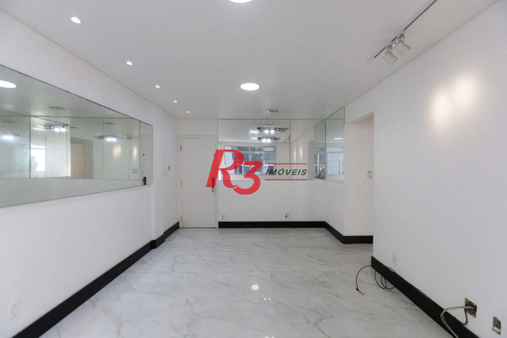 Apartamento com 3 dormitórios à venda, 136 m² por R$ 590.000,00 - José Menino - Santos/SP