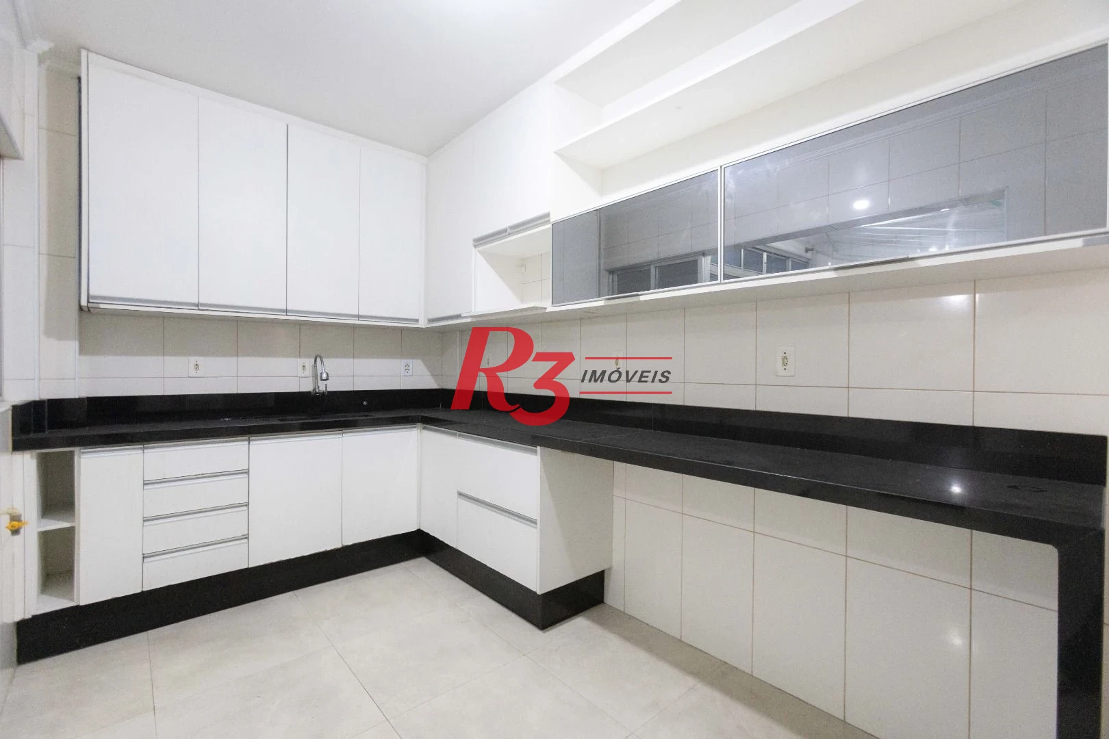Apartamento com 3 dormitórios à venda, 136 m² por R$ 590.000,00 - José Menino - Santos/SP