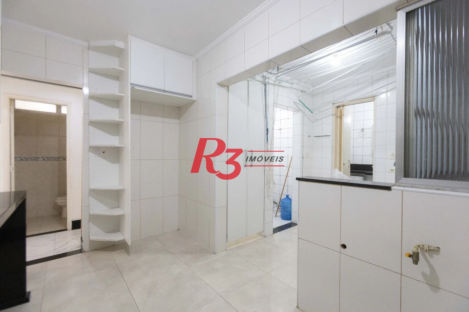 Apartamento com 3 dormitórios à venda, 136 m² por R$ 590.000,00 - José Menino - Santos/SP