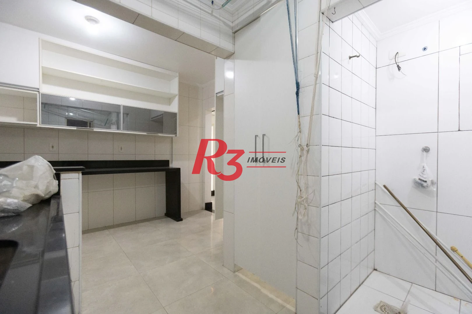 Apartamento com 3 dormitórios à venda, 136 m² por R$ 590.000,00 - José Menino - Santos/SP