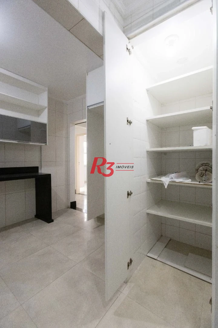 Apartamento com 3 dormitórios à venda, 136 m² por R$ 590.000,00 - José Menino - Santos/SP