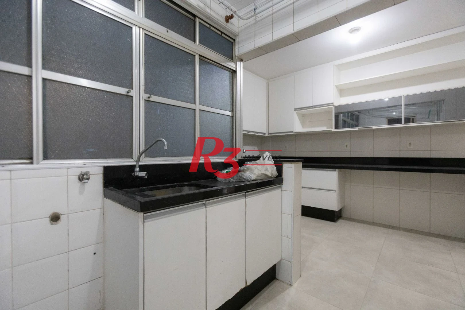 Apartamento com 3 dormitórios à venda, 136 m² por R$ 590.000,00 - José Menino - Santos/SP