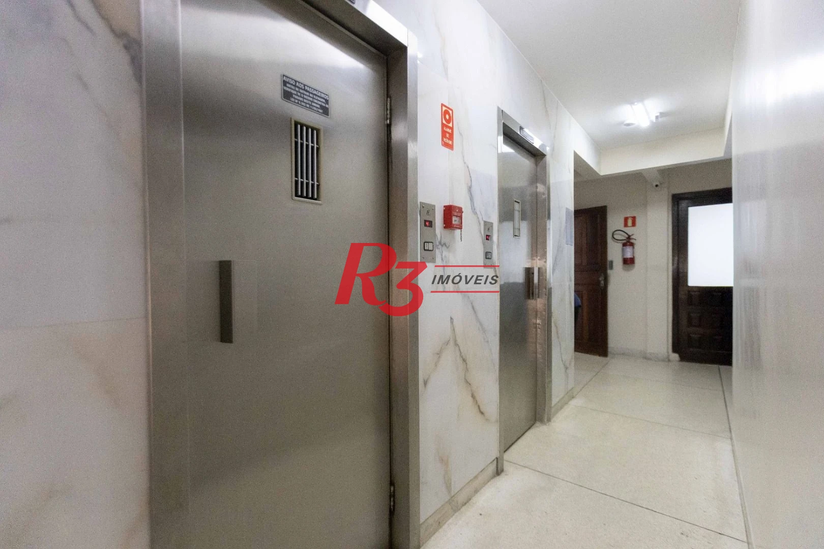 Apartamento com 3 dormitórios à venda, 136 m² por R$ 590.000,00 - José Menino - Santos/SP