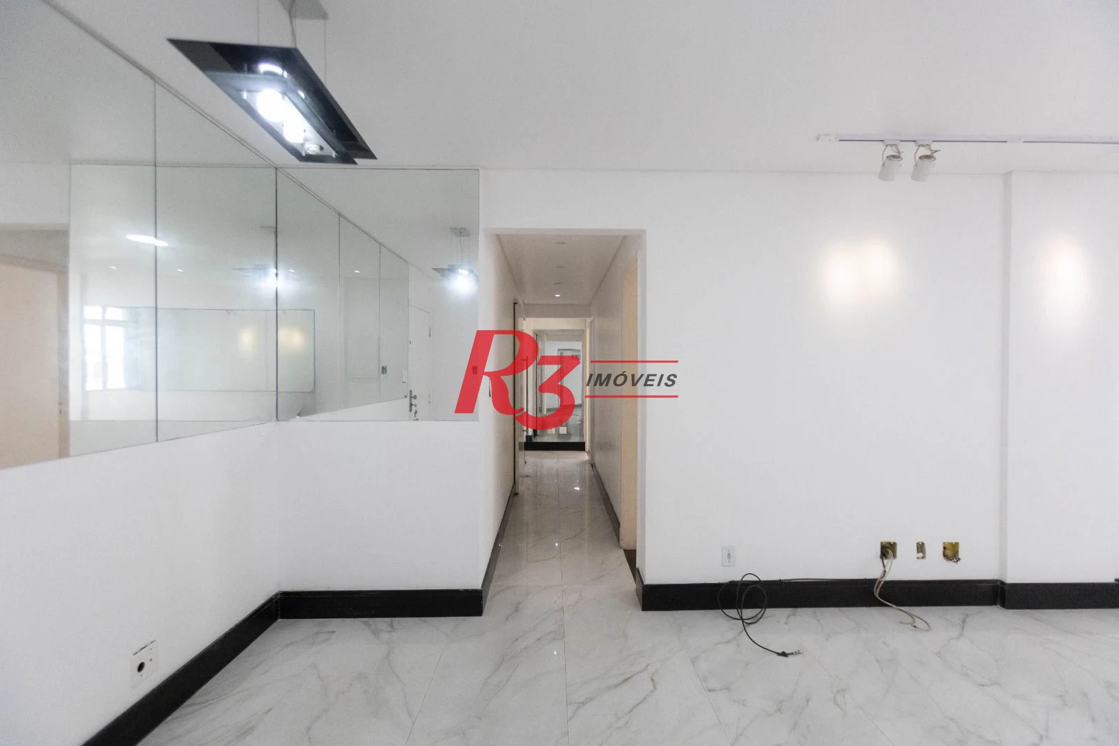 Apartamento com 3 dormitórios à venda, 136 m² por R$ 590.000,00 - José Menino - Santos/SP