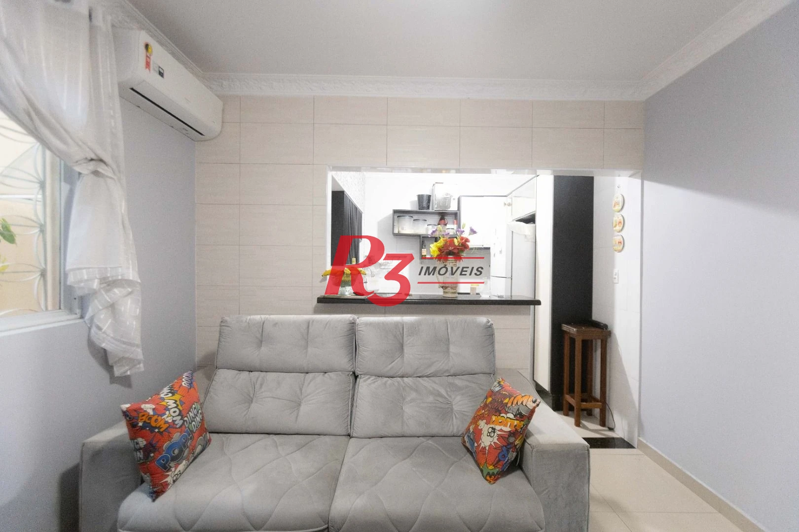 Apartamento com 2 dormitórios à venda, 70 m² por R$ 530.000,00 - Marapé - Santos/SP