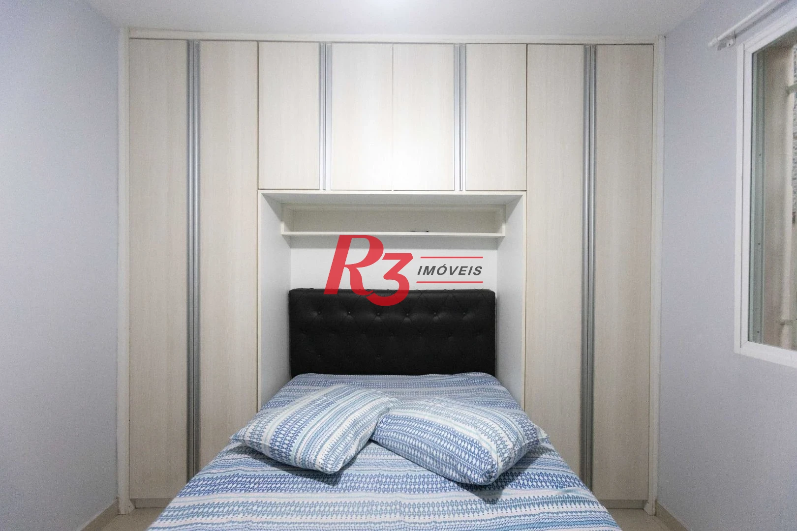 Apartamento com 2 dormitórios à venda, 70 m² por R$ 530.000,00 - Marapé - Santos/SP