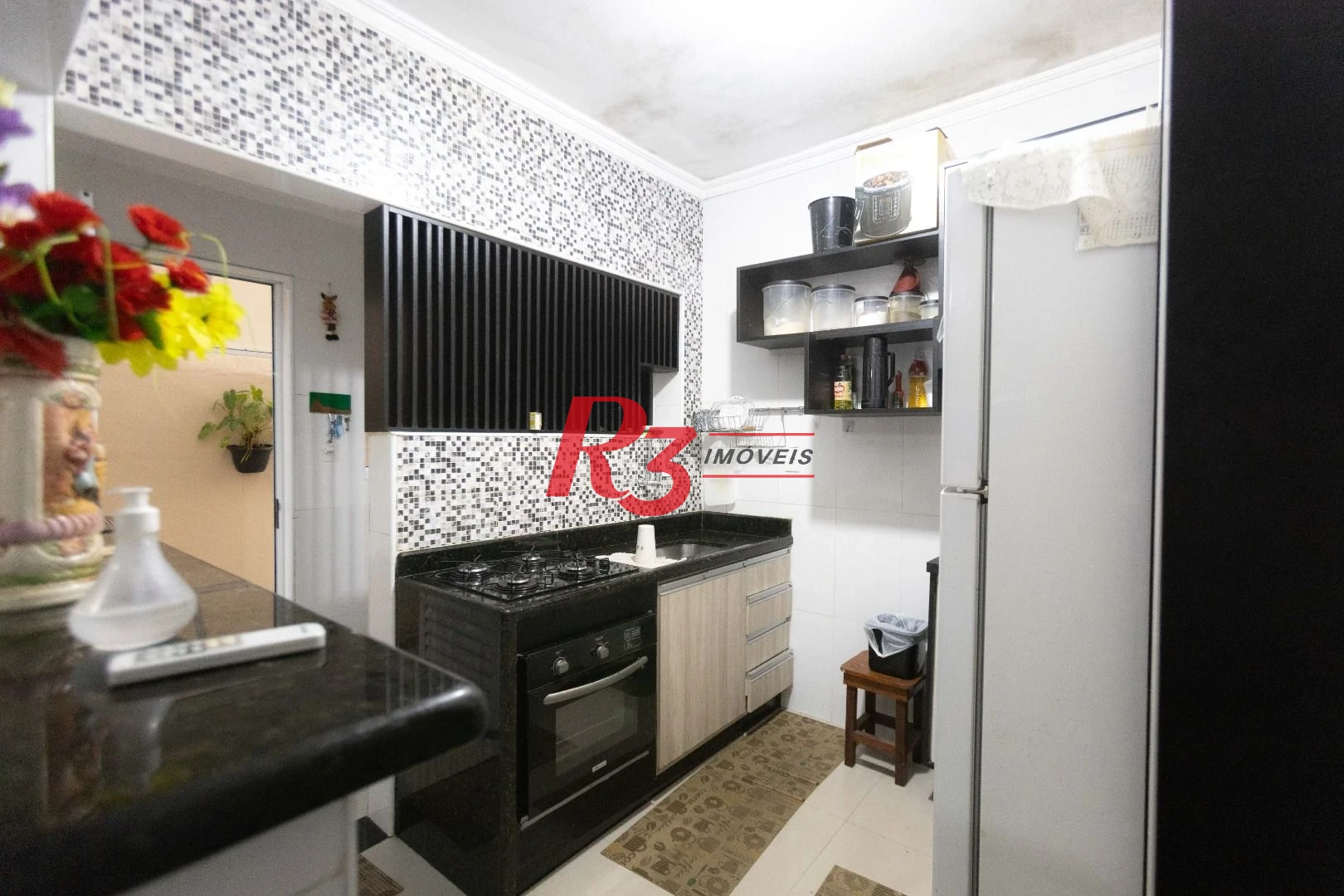 Apartamento com 2 dormitórios à venda, 70 m² por R$ 530.000,00 - Marapé - Santos/SP