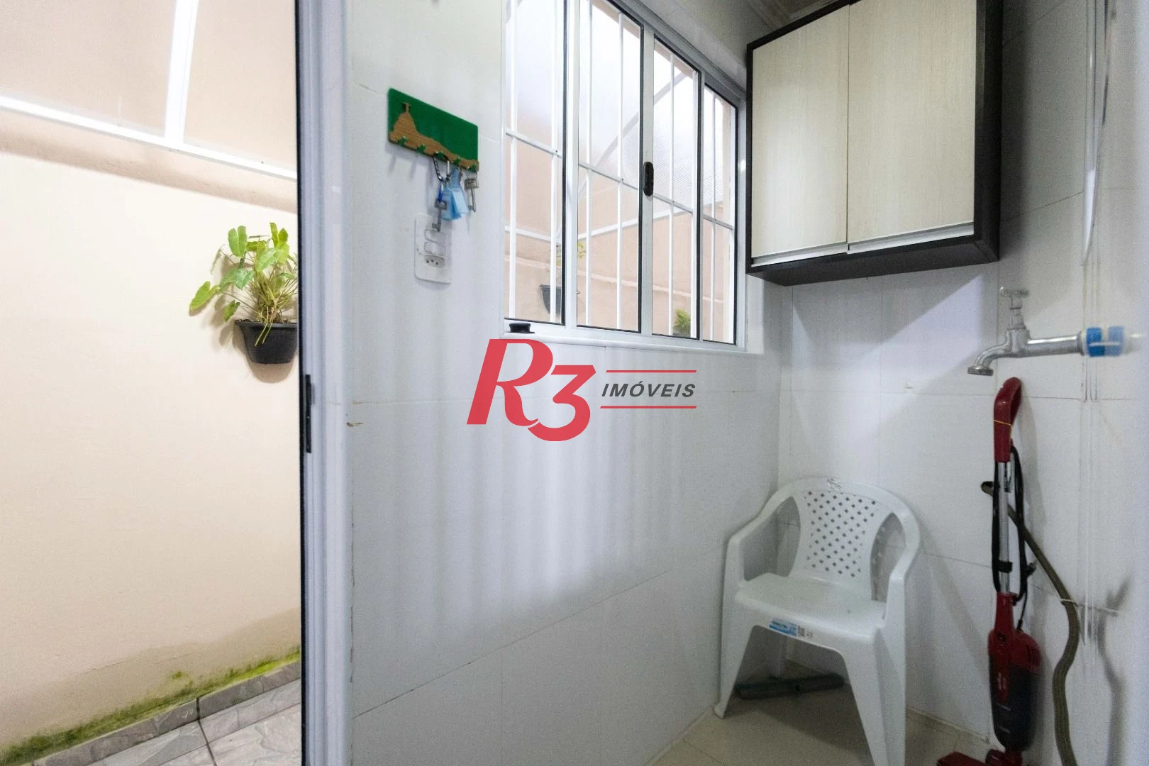 Apartamento com 2 dormitórios à venda, 70 m² por R$ 530.000,00 - Marapé - Santos/SP