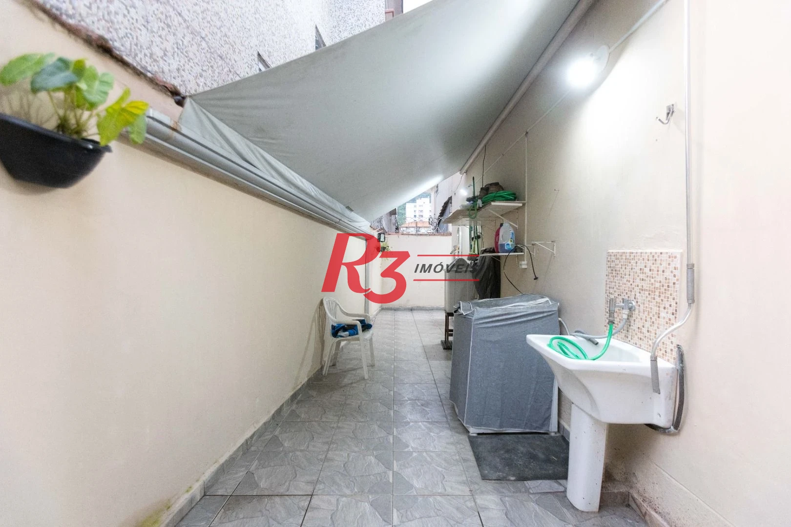 Apartamento com 2 dormitórios à venda, 70 m² por R$ 530.000,00 - Marapé - Santos/SP