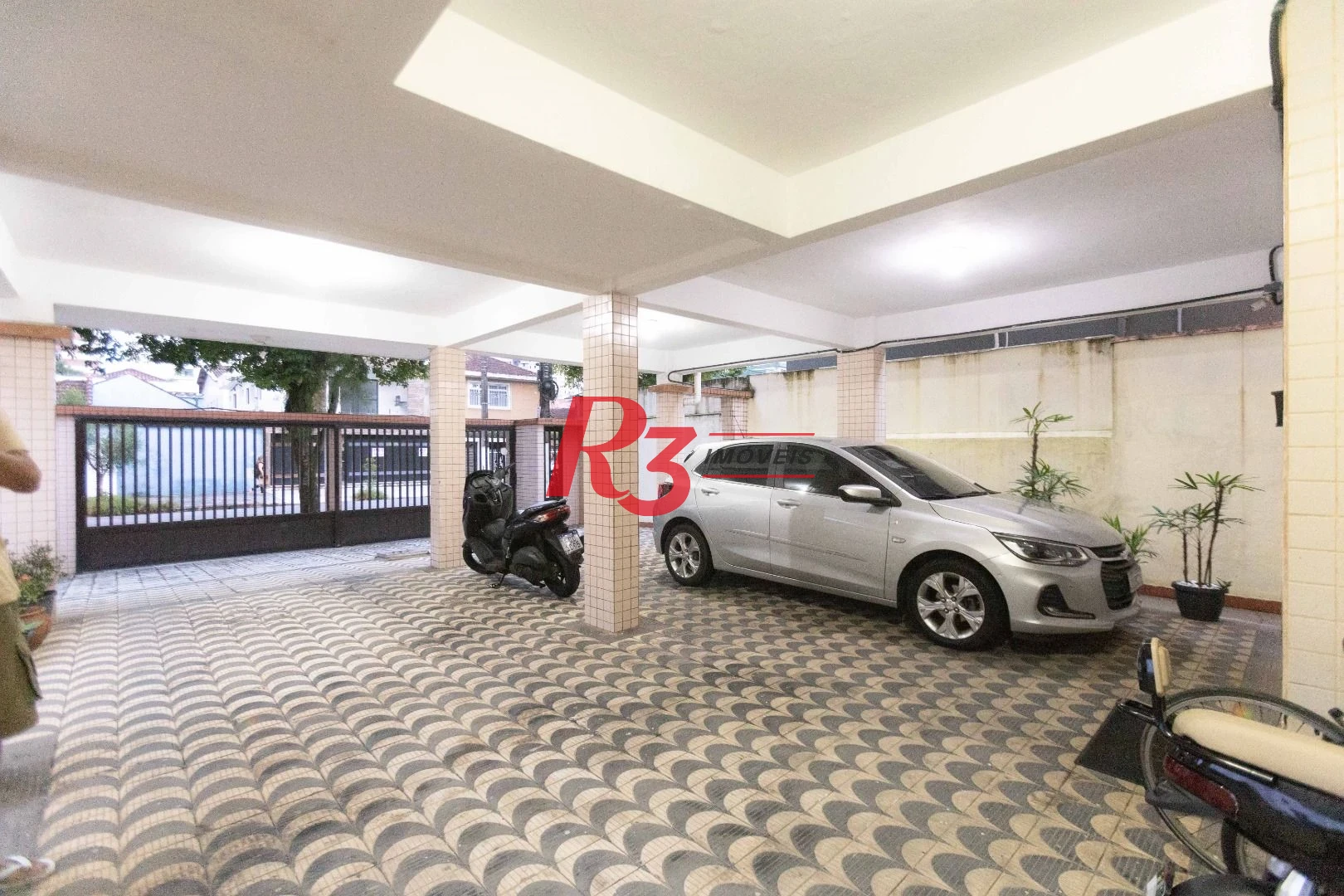 Apartamento com 2 dormitórios à venda, 70 m² por R$ 530.000,00 - Marapé - Santos/SP