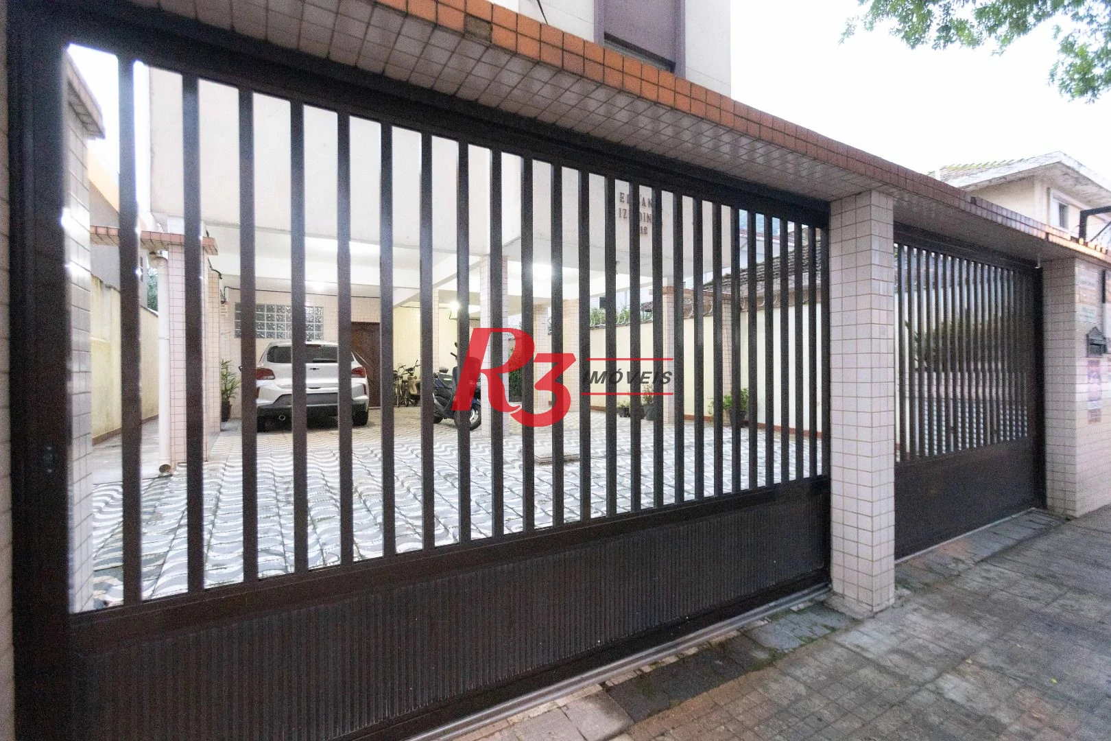 Apartamento com 2 dormitórios à venda, 70 m² por R$ 530.000,00 - Marapé - Santos/SP