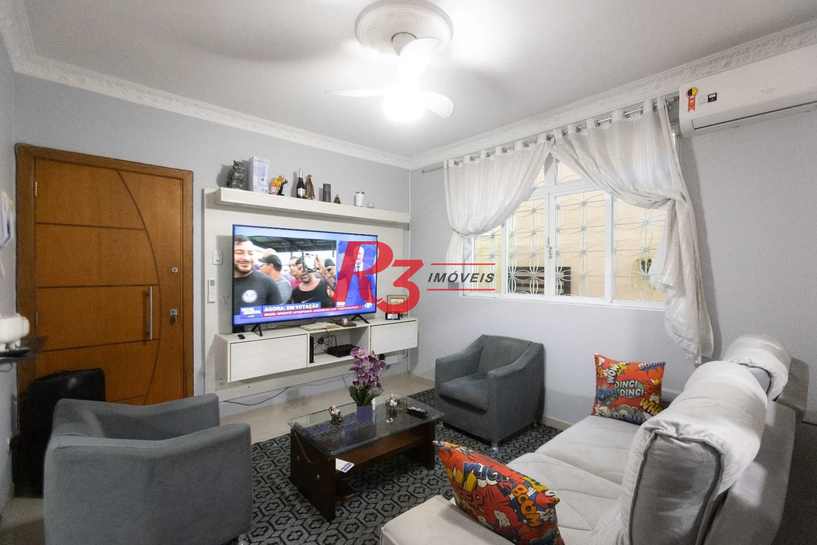 Apartamento com 2 dormitórios à venda, 70 m² por R$ 530.000,00 - Marapé - Santos/SP